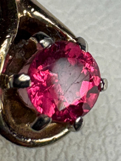 Bright Hot Pink Red Spinel Ring 10k Gold size 6.75 - NewLifeJewelryVault