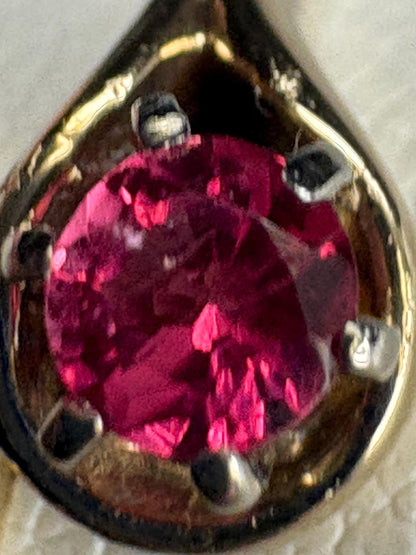 Bright Hot Pink Red Spinel Ring 10k Gold size 6.75 - NewLifeJewelryVault