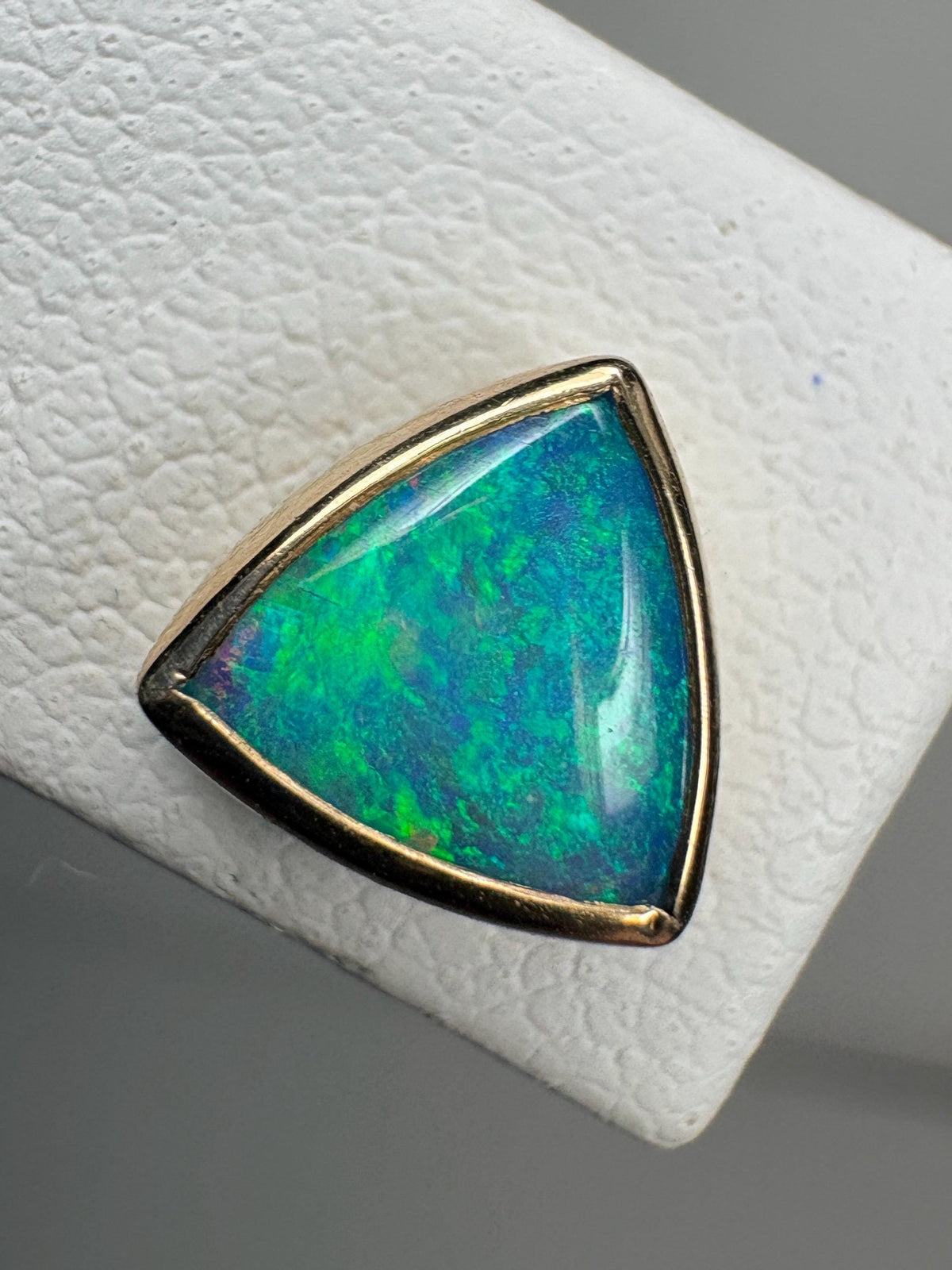 Australian Opal Bezel Set Triangular Stud Earrings in Solid 14k Gold 6mm - NewLifeJewelryVault