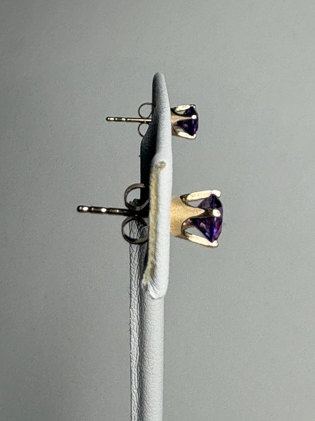 Amethyst Solitaire Stud Earrings Solid 14k Gold 5mm - NewLifeJewelryVault