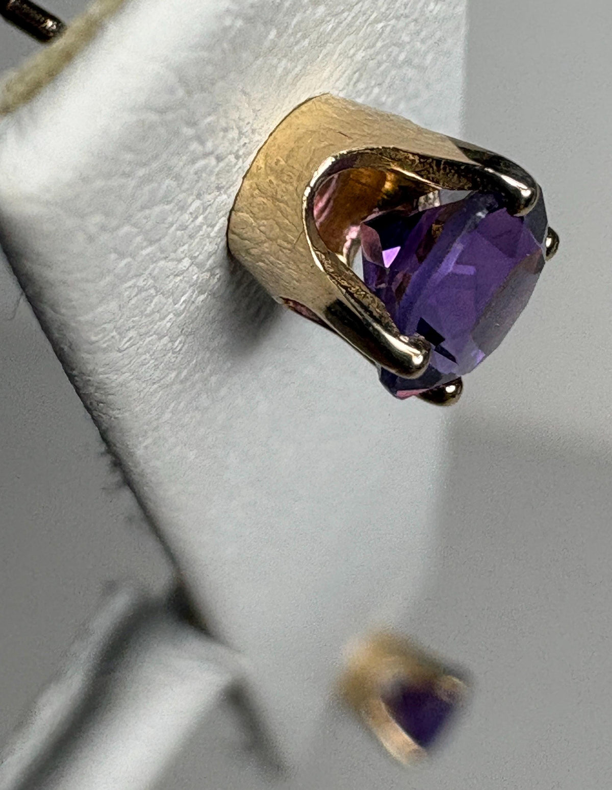 Amethyst Solitaire Stud Earrings Solid 14k Gold 5mm - NewLifeJewelryVault