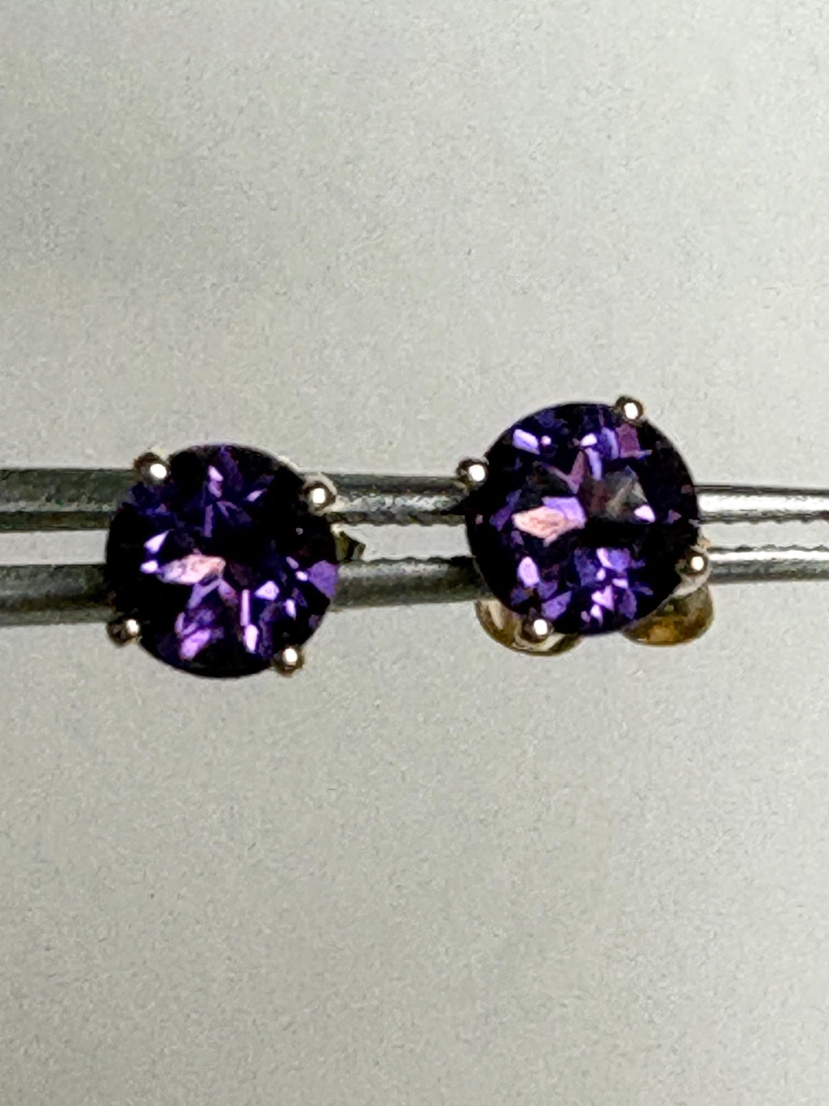 Amethyst Solitaire Stud Earrings Solid 14k Gold 5mm - NewLifeJewelryVault
