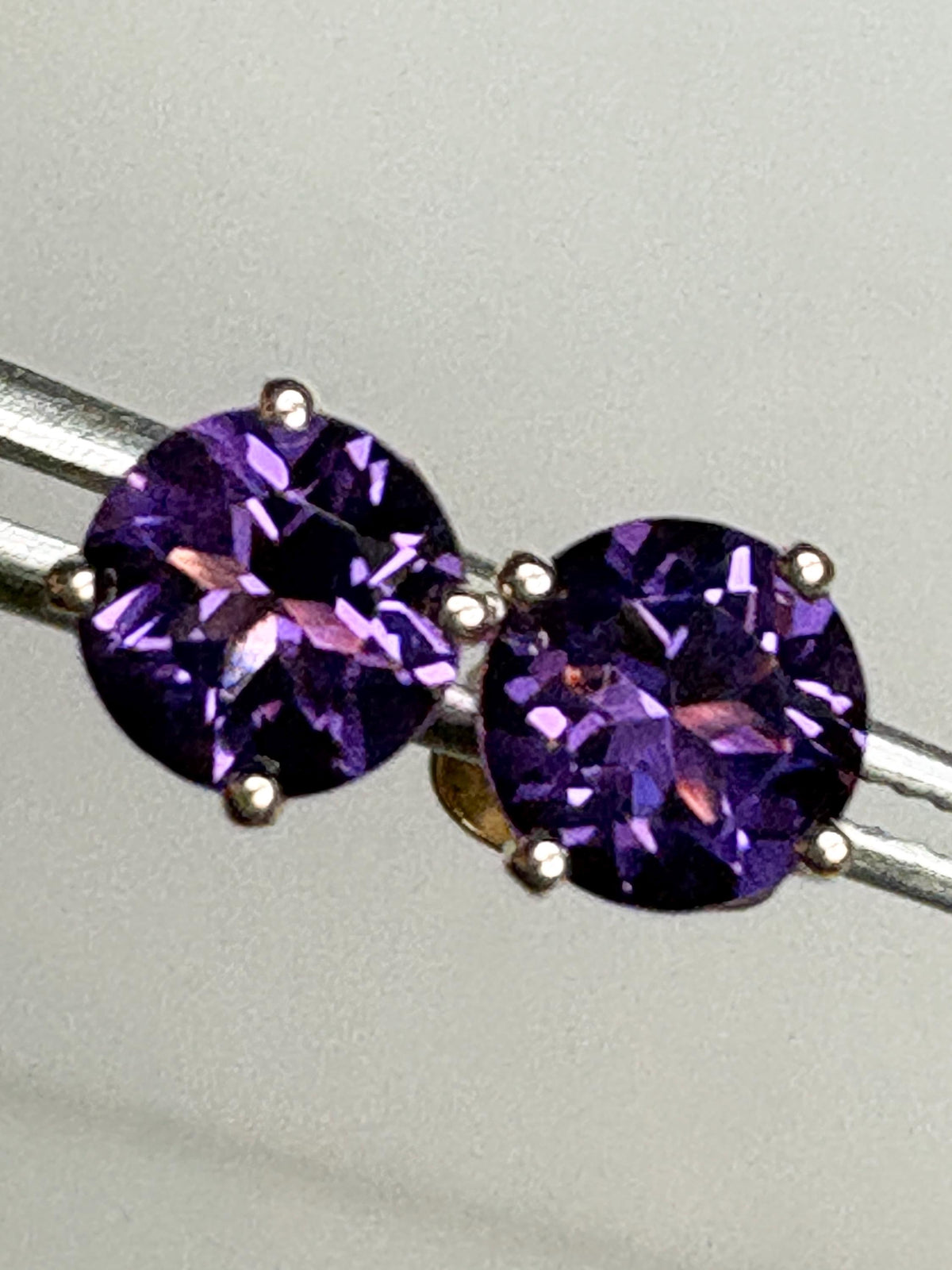Amethyst Solitaire Stud Earrings Solid 14k Gold 5mm - NewLifeJewelryVault