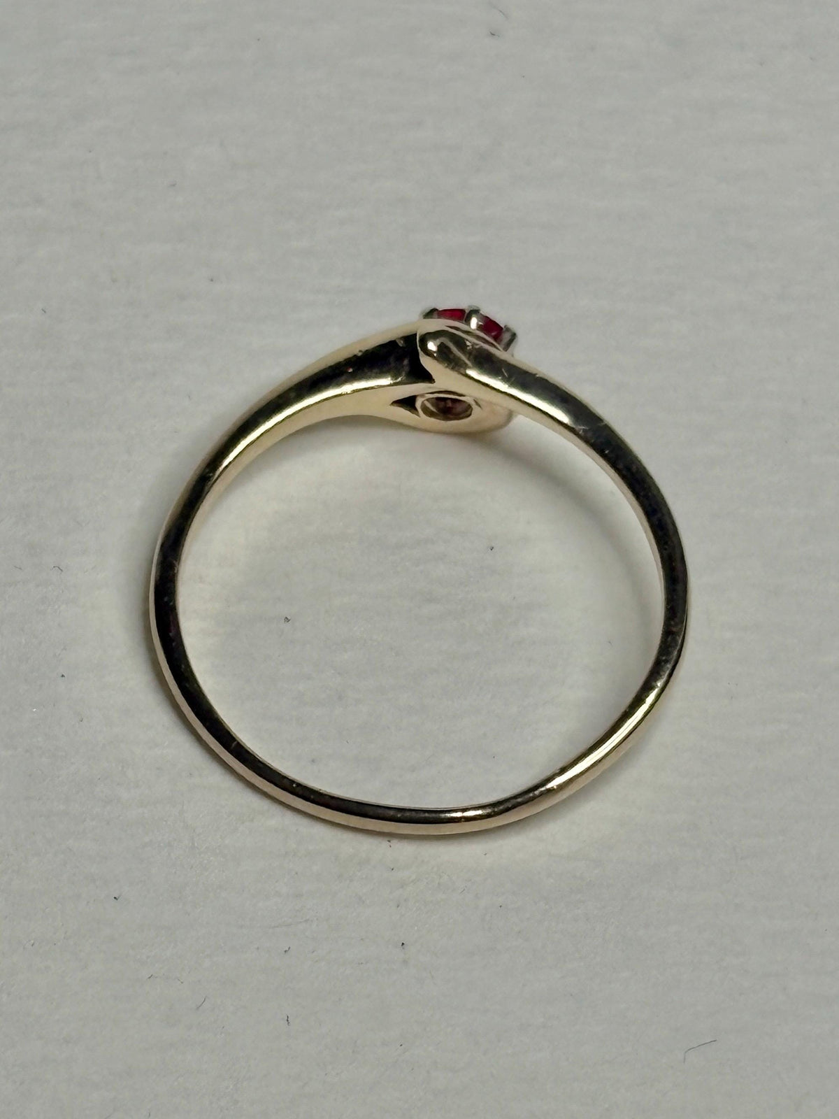 Bright Hot Pink Red Spinel Ring 10k Gold size 6.75 - NewLifeJewelryVault