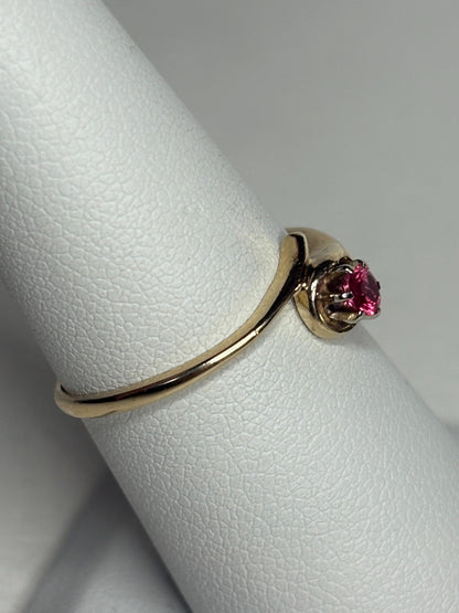 Bright Hot Pink Red Spinel Ring 10k Gold size 6.75 - NewLifeJewelryVault