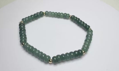 Guatamalan Type A Jadeite Jade Stretch Bracelet size M 7"