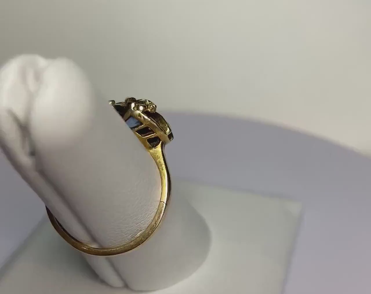 Art Nouveau Style Vintage Synthetic Spinel Floral ring Solid 10k yg size 6